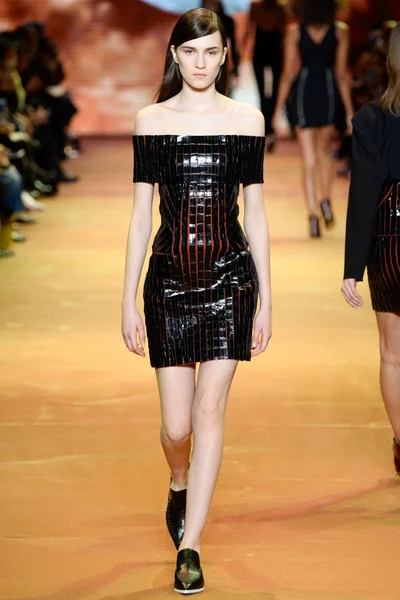 Look 24